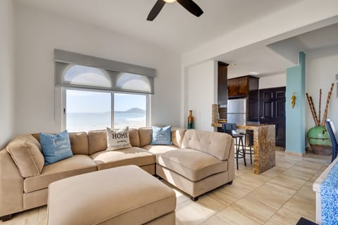 Mykonos Beachfront Condo in San Jose Del Cabo! Apartment in San Jose del Cabo