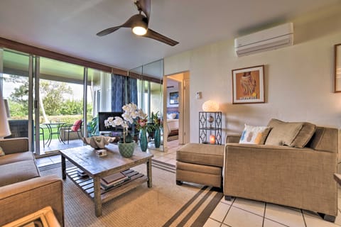 Ocean-View Kihei Condo w/ Lanai: Steps to Beach! Apartment in Kihei