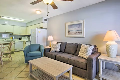 Gulf Shores Condo w/ Pool Access: Steps to Beach! Apartment in West Beach