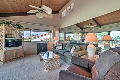 Kona Resort Condo w/ Ocean Views on Golf Course! Apartment in South Kona