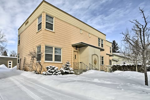 Townhome w/ Fast & New WiFi - Walk to Downtown! Apartment in Bozeman