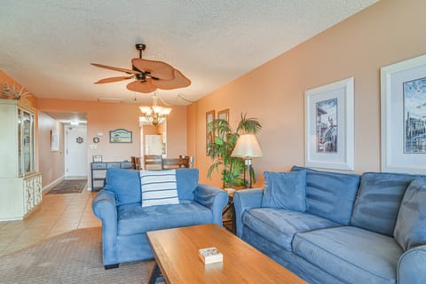 Waterfront Condo w/ Patio & Pool on Madeira Beach! Apartment in Madeira Beach