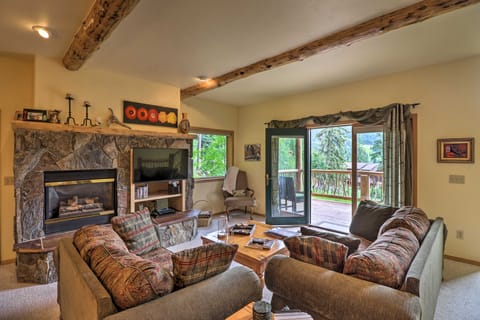 Rustic Home on Whitefish Mtn - Steps From Ski Run! Condo in Whitefish