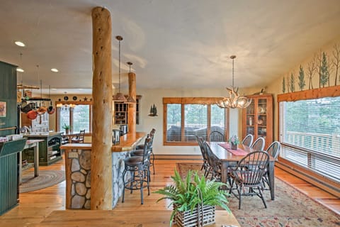 Granby House w/Deck, Mtn View - 2 Mi. from Skiing! Haus in Granby