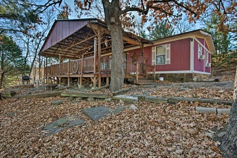 Waterfront House w/ Boat Slip on Lake Eufaula! House in Eufaula