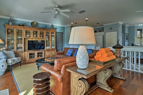 Holmes Beach Home: Pool, Hot Tub, Walk to Beach! House in Holmes Beach