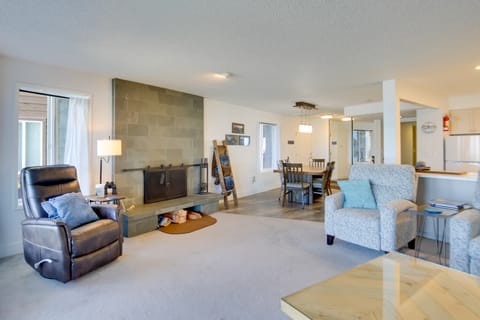 Lincoln City Beach Condo: Clubhouse & Pool Access! Apartment in Lincoln Beach