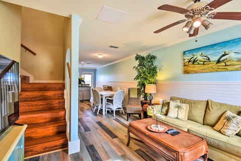 Spacious Port Aransas Condo Near Beach & Golfing Apartment in Port Aransas