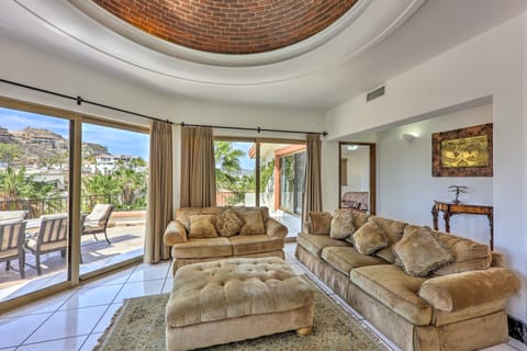 Luxurious Cabo 'Casa De Amor' w/ Pool & Hot Tub! House in Cabo San Lucas