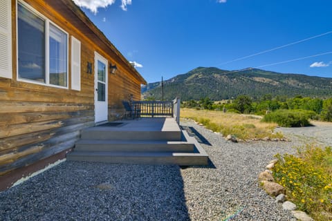 Spacious Buena Vista Home w/ Fire Pit Near Skiing! House in Park County