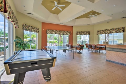 Resort-Style Condo w/ Pool: 6 Mi to Magic Kingdom Apartment in Four Corners