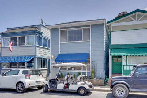 Catalina Island Duplex - Steps to Beach & Pier! House in Avalon