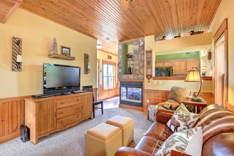 Granby Cabin Rental on Fraser River - Fish & Ski! Casa in Granby