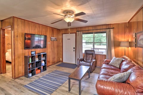 Devil’s Fork Resort Cabin w/ Designated Boat Slip! House in Greers Ferry Lake
