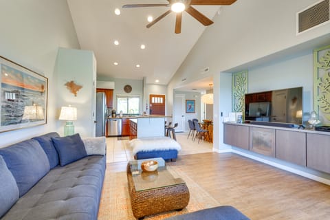 Luxe Maunalani Resort Condo w/ Pool + Beach Access Apartment in Mauna Lani