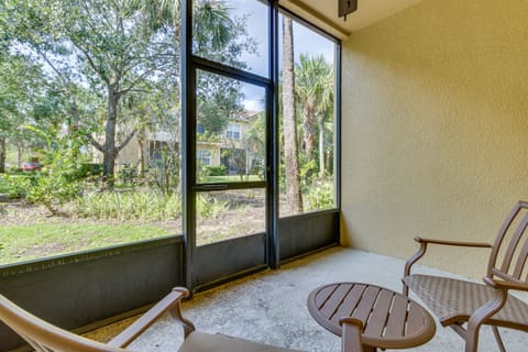 Kissimmee Retreat w/ Pool Access < 4 Mi to Disney! Apartment in Four Corners