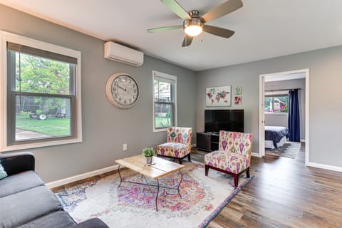 12 Mi to Dtwn: Austin Guest Cottage w/ Pool Access Cottage in Austin