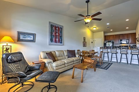 Granby Condo w/ Covered Deck: 18 Mi to Winter Park Apartment in Granby