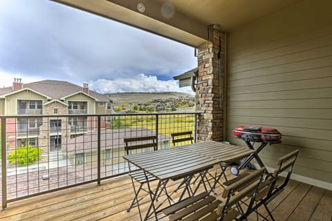 Granby Condo w/ Covered Deck: 18 Mi to Winter Park Apartment in Granby