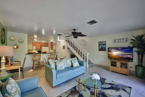 Waterfront Matlacha Condo w/ Patio + Pool Access! Apartment in Matlacha