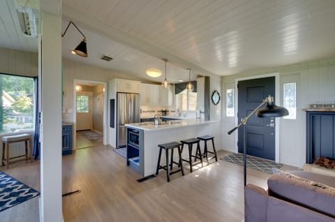 Hendersonville Home w/ Views - 3 Mi to Downtown! House in Laurel Park