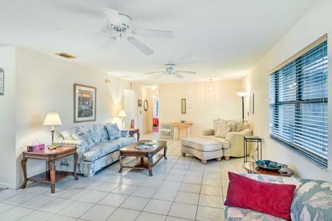 Port St. Lucie Home w/ Lanai & Private Pool House in Port Saint Lucie