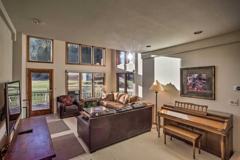Colorado Home On Golf Course, Near Vail Ski Resort House in Eagle County