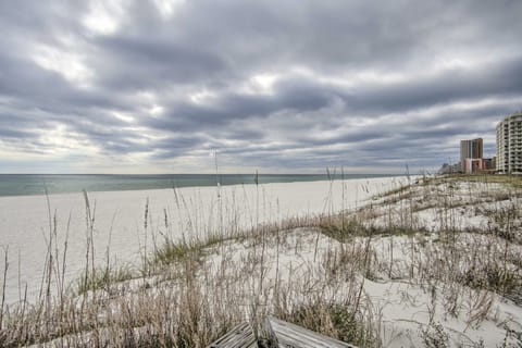 Orange Beach Resort Condo w/ Pool - Walk to Beach! Apartment in Orange Beach