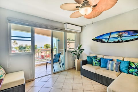 Breezy Condo w/ Ocean View Balcony: Walk to Beach! Apartment in Rincón