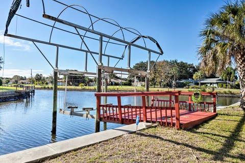 Updated Waterfront Crystal River Retreat w/ Dock! House in Crystal River