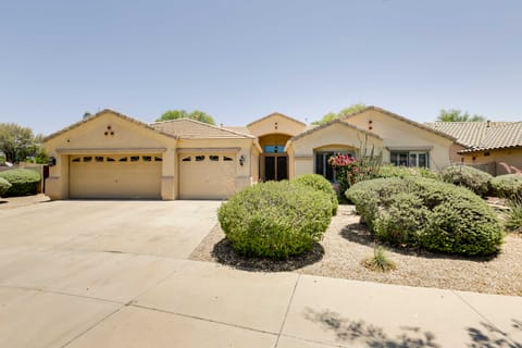 Gorgeous Goodyear Home w/ Pool & Hot Tub! House in Goodyear