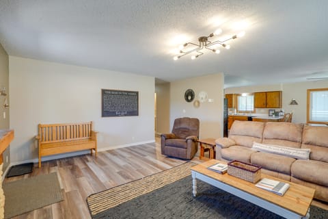 'Roosevelt Suite' < 1 Mi to Teddy Roosevelt Park! Apartment in North Dakota