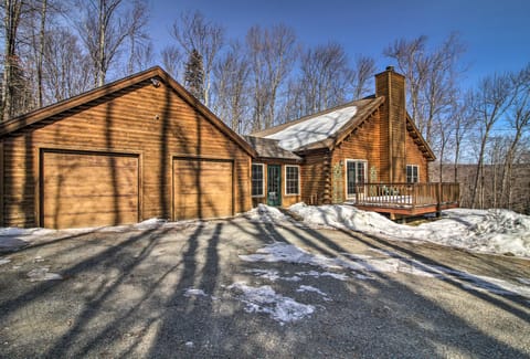 West Dover Cabin w/ Game Room, 4 Mi to Mt Snow! House in Dover