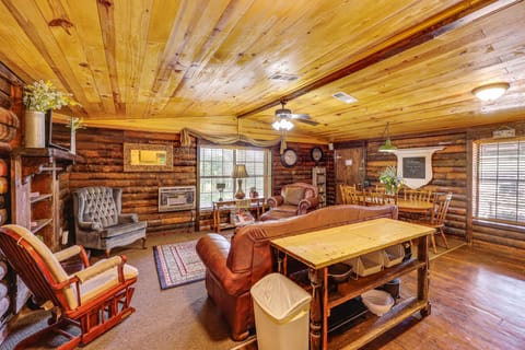 Arkansas Log Cabin Rental Near Lake Greeson! House in Pike County