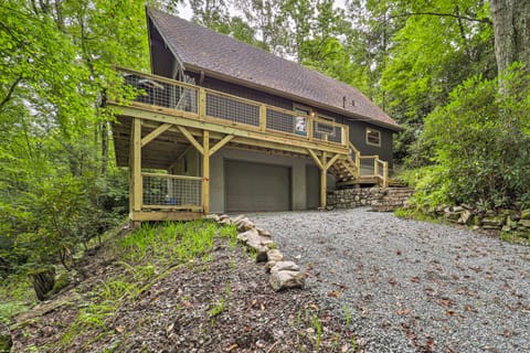 Spacious Cabin - 4 Mi to Blue Ridge Parkway! House in Boone