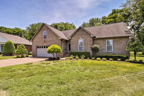 Gallatin House on Long Hollow Golf Course! Haus in Gallatin