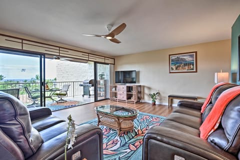 Kailua-Kona Condo w/ Pool & Ocean Views Condo in South Kona