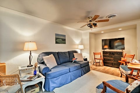 Ottawa Lake Home w/ BBQ & Patio, 15 Mi to Toledo House in Ohio