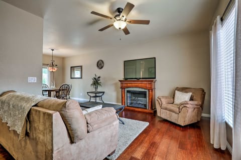 Lovely Kanab Condo in Dwtn, 30 mi to Zion NP! Apartment in Kanab