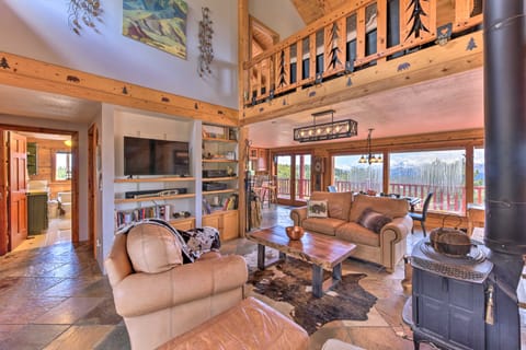 Secluded Cotopaxi Cabin w/ Panoramic Mtn Views House in Colorado