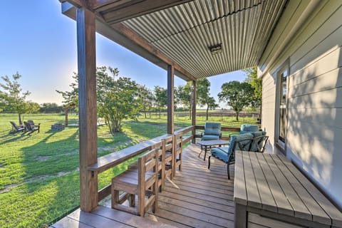 Day Trip to Waco & Temple: House on Cattle Farm House in Rio Grande