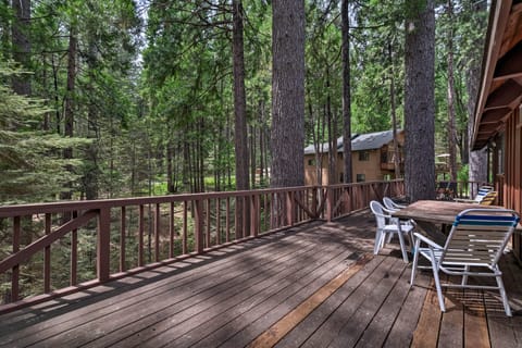 Cabin w/ BBQ Deck, Near Big Trees State Park! House in Arnold