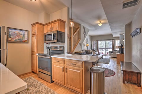 Pet-Friendly Fraser Condo w/ Ski Shuttle Apartment in Fraser