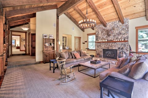 Bright Lake Tahoe Cabin: Fireplace, Grill & Decks! House in Tahoe Vista