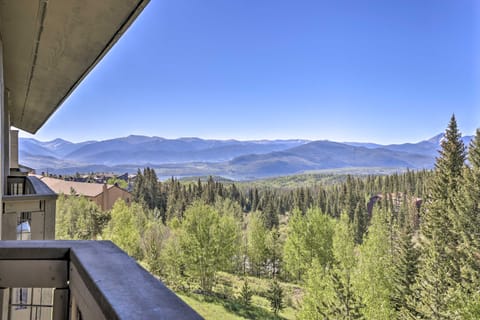 Condo w/ Community Hot Tub - 11 Mi to Keystone! Condo in Wildernest