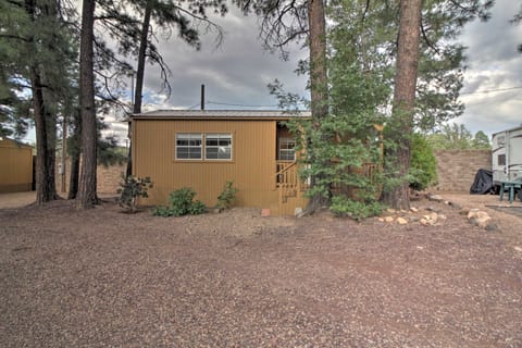 Pet-Friendly Cabin, 3 Mi to Show Low Lake! House in Show Low