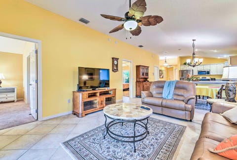 House on Golf Course - 2 ½ Miles to Lake Sumter! Villa in The Villages