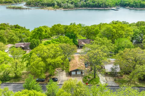 Shell Knob Home w/ Deck & Table Rock Lake View House in Shell Knob