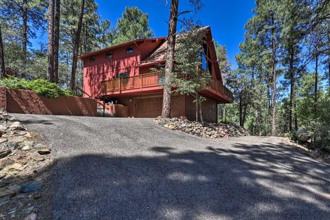 Prescott Cabin w/ Gas Grill ~ 3 Mi to Downtown! House in Prescott