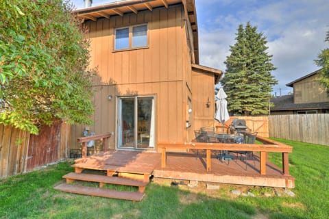 Pet-Friendly Anchorage Home w/ Grill + Deck! House in Spenard